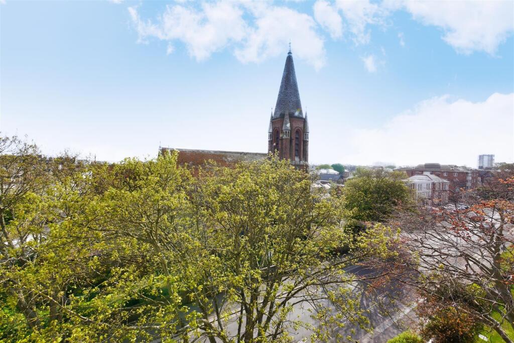 Gratwicke Road, Worthing - View 4