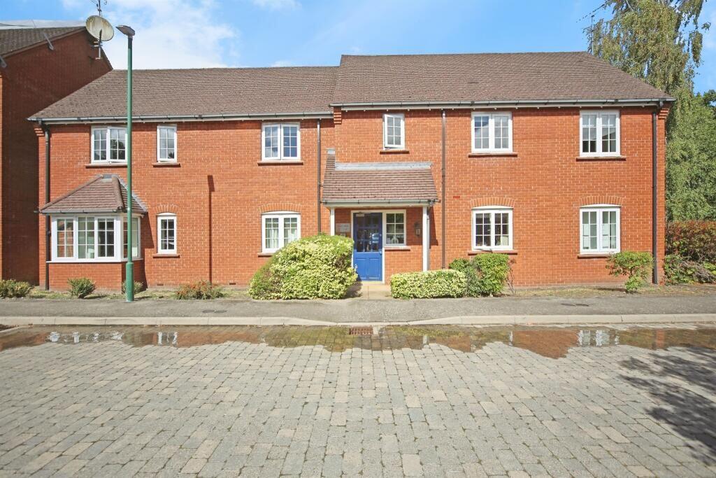 Main image of property: Foxley Drive, Catherine de barnes, Solihull, B91