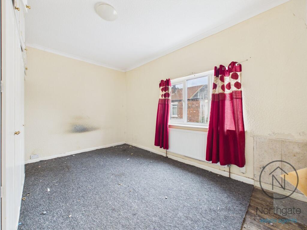 House in Darlington - More