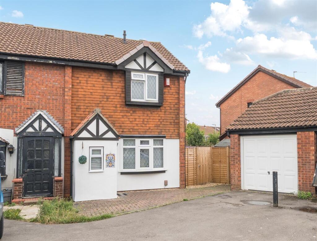 Main image of property: Handford Way, Longwell Green, Bristol