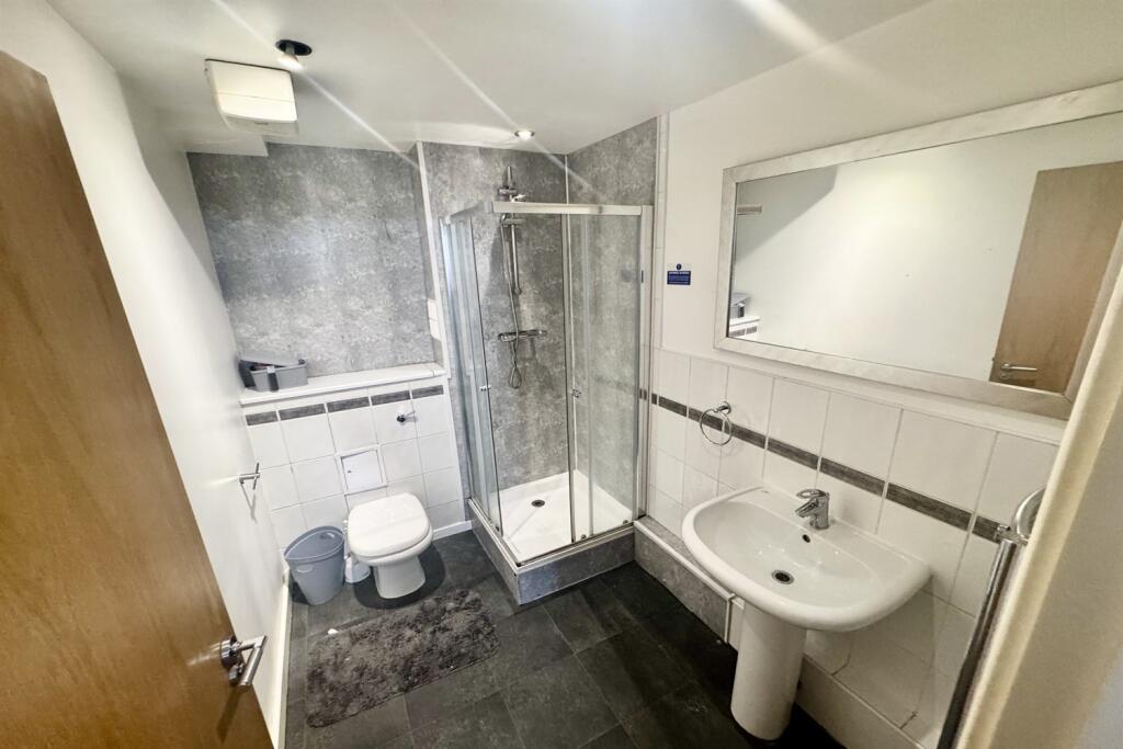18/Benedictine Court, CV1 photo 3