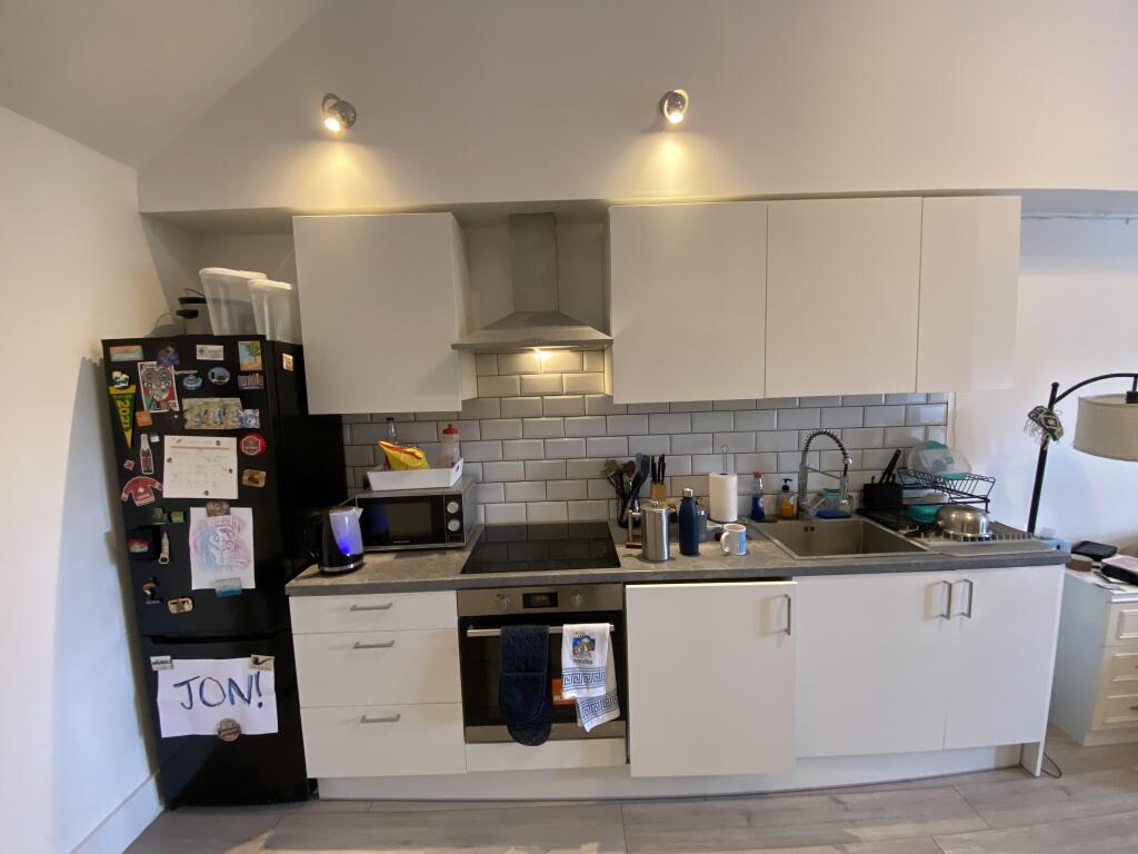 Apartment in Watford - View 2