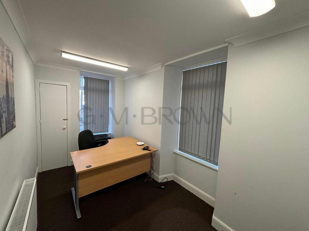 70 Back Sneddon Street