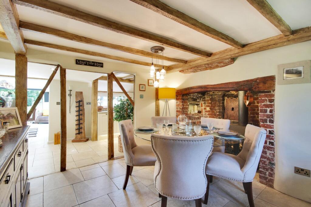 House in Maidstone, Broomfield and Kingswood - More