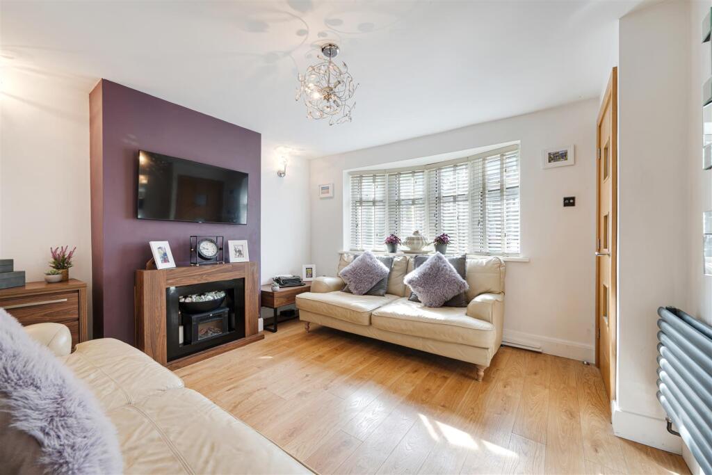 Albany Road, Lymm photo 3