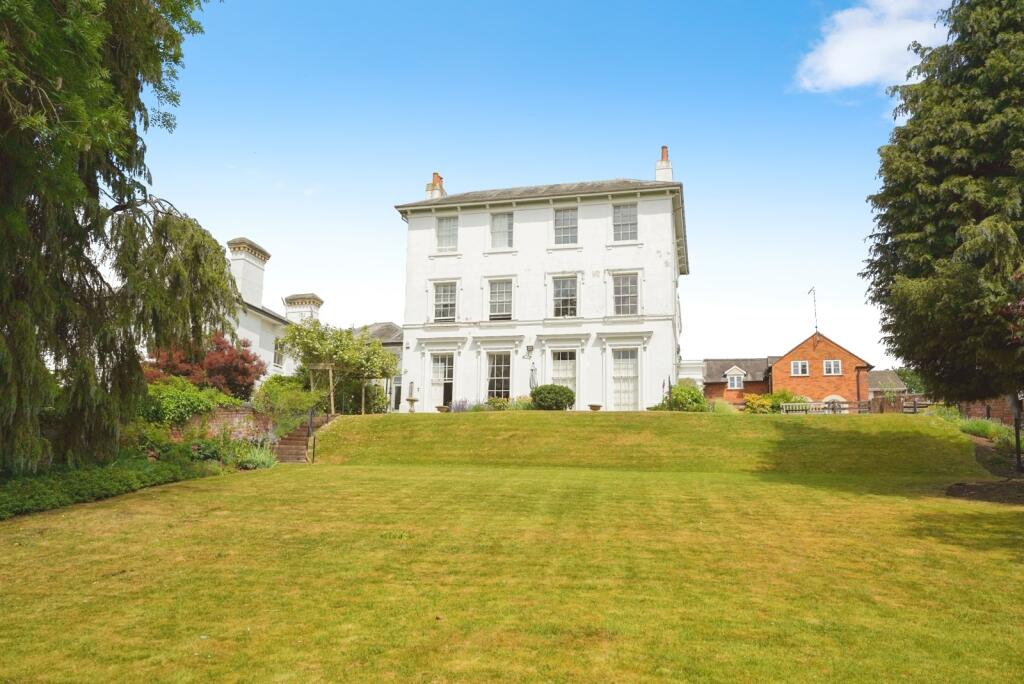 Main image of property: Lansdowne Crescent, Worcester, WR3