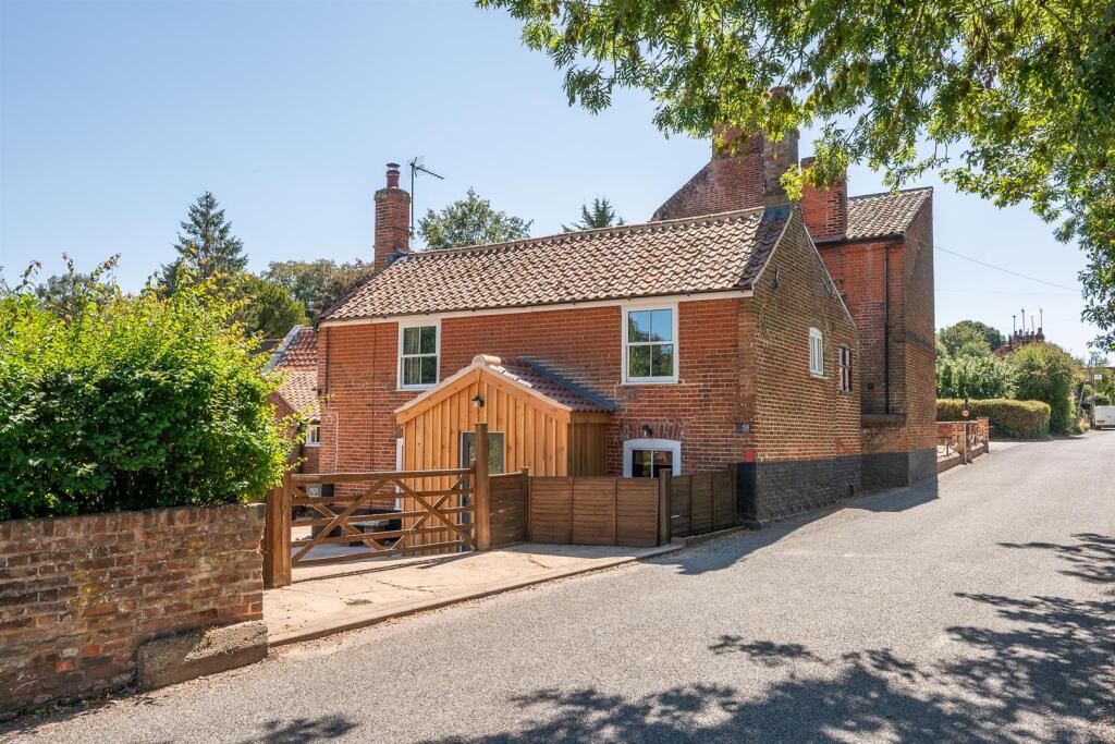 Main image of property: Millgate, Aylsham, Norwich