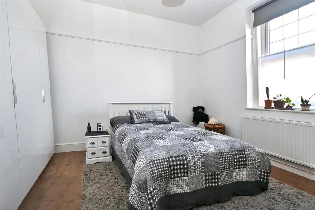 Apartment in Eastbourne, Old Town - View 5