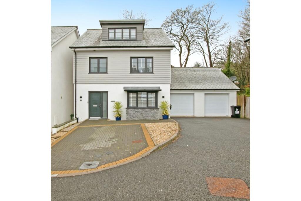 Main image of property: Gloweth Barton, Truro, TR1
