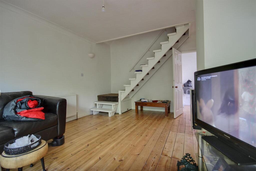 House in Cottingham, East Riding of Yorkshire - View 2
