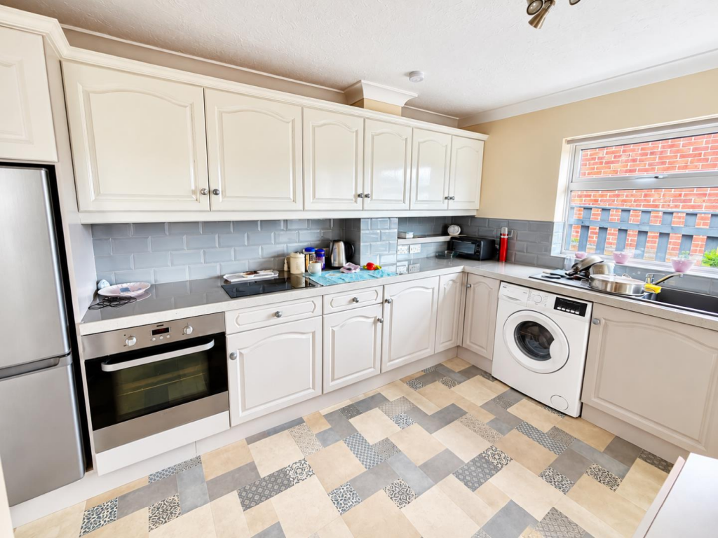 House in Stockton-on-Tees - View 3
