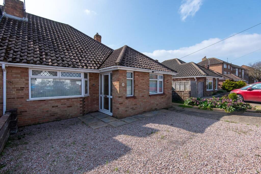 2-bed bungalow on Crabtree Lane, Lancing, £365,000
