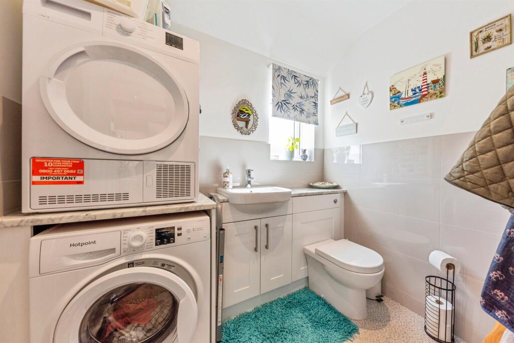 Harrowby Road, Grantham - View 5