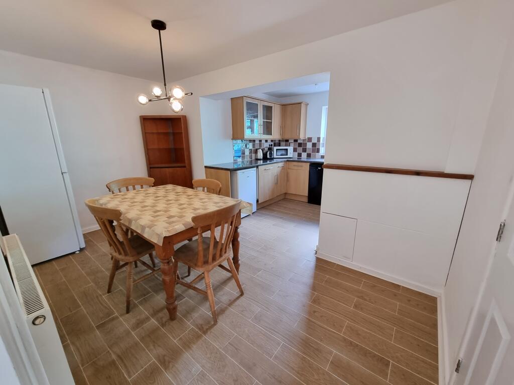 6 Haseley Close, Leamington Spa - View 5