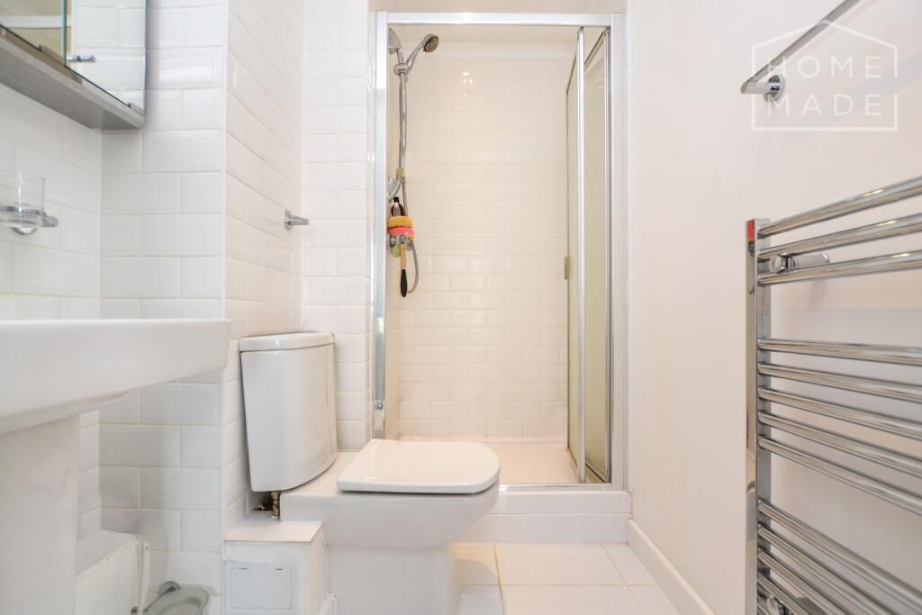 Apartment in London - View 5