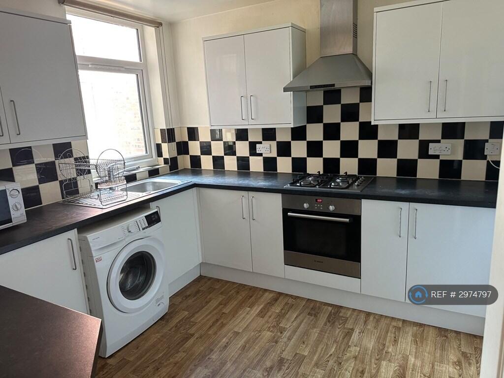 Apartment in London - View 4