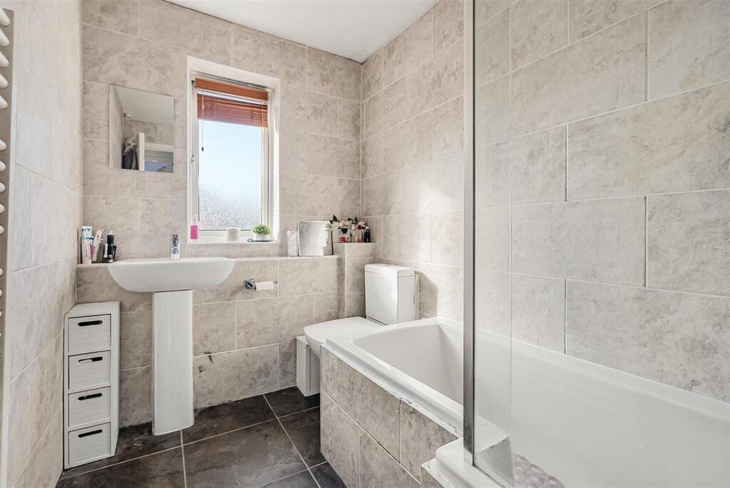 Additional image 13 of Wellington Drive, Welwyn Garden City