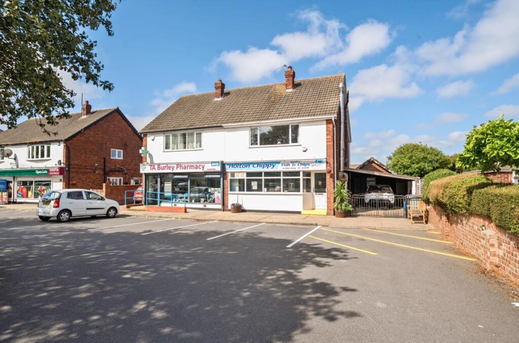 Main image of property: 117 Louth Road, Holton-le-Clay, Holton-le-Clay, Grimsby, South Humberside, DN36