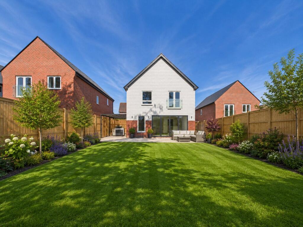 Main image of property: Paddock Row, Weavers Close, Great Dunmow, Essex, CM6