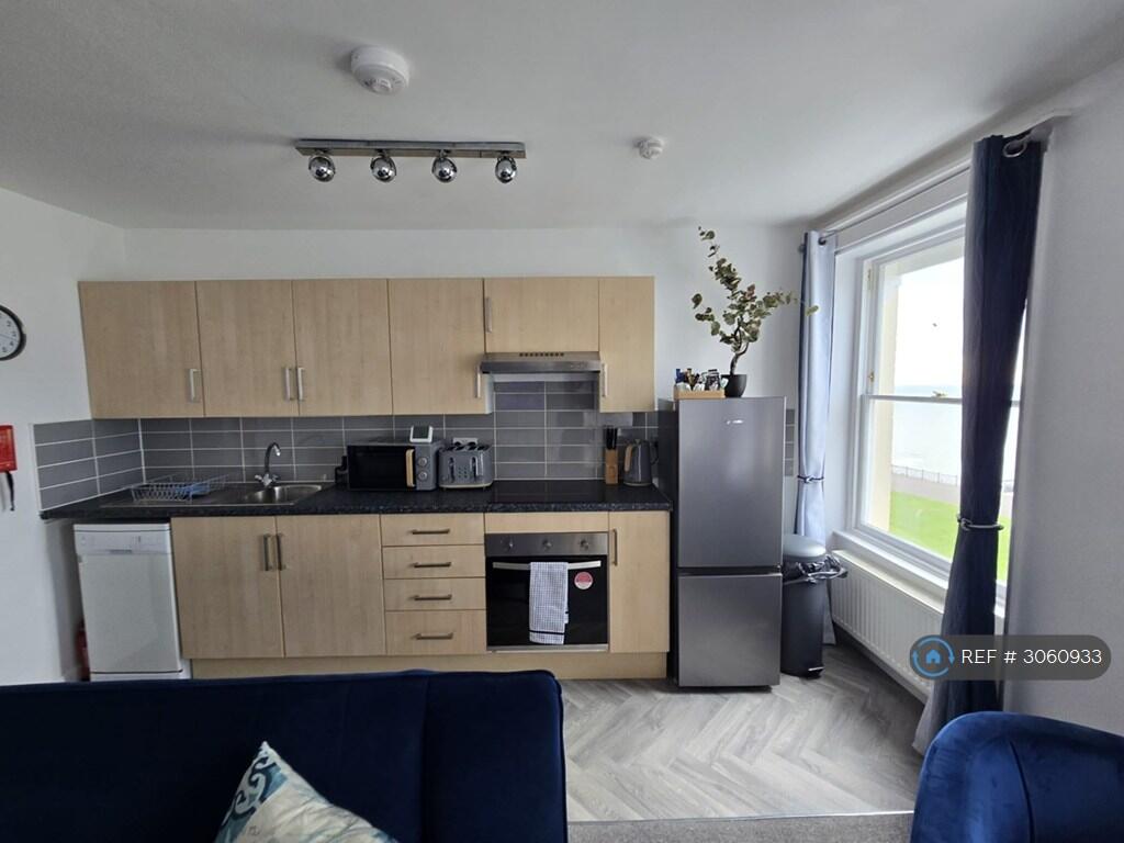 Apartment in Thanet, Ramsgate - View 3