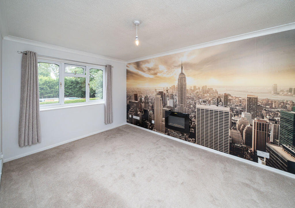Apartment in Dudley - View 4