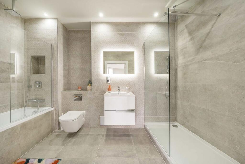 Apartment in Twickenham - View 5