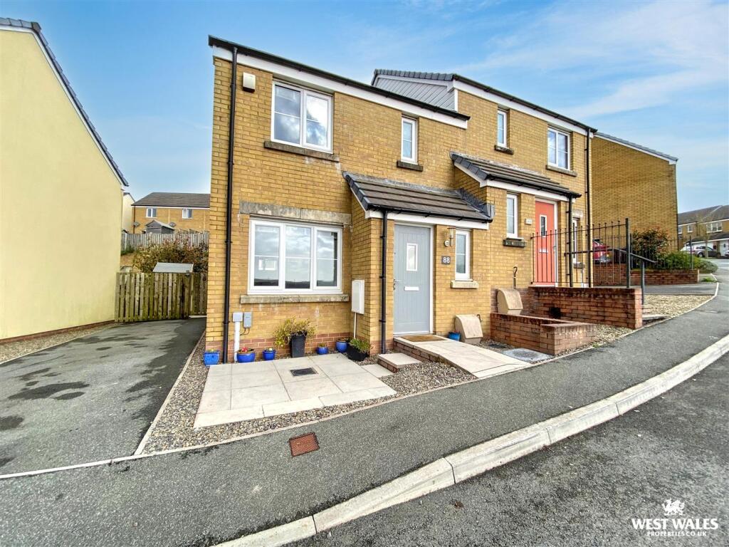 Main image of property: 88 Gatehouse, , Pembroke