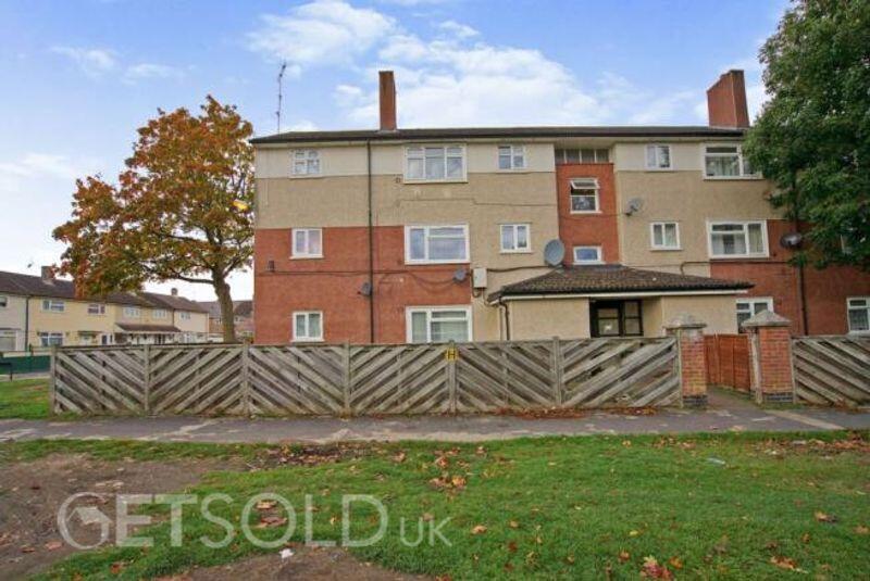 Main image of property: 2 Bedroom flat to rent, Shrewton Walk, Swindon