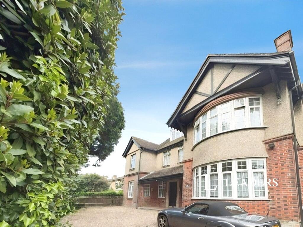 Main image of property: Midanbury Lane, Southampton, Hampshire, SO18