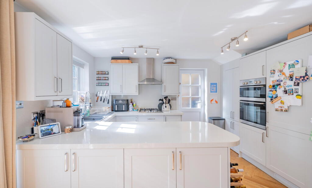 House in Tunbridge Wells, Kent - View 4