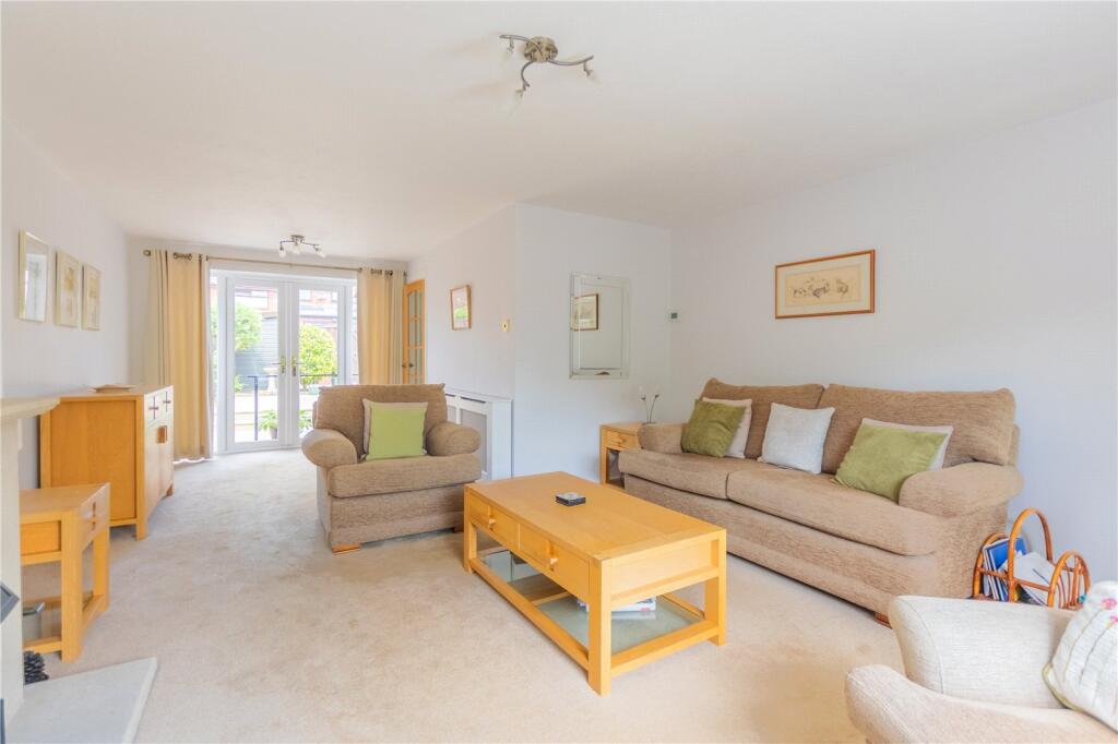 Connington Close, Royton, Oldham, Greater Manchester, OL2 photo 4