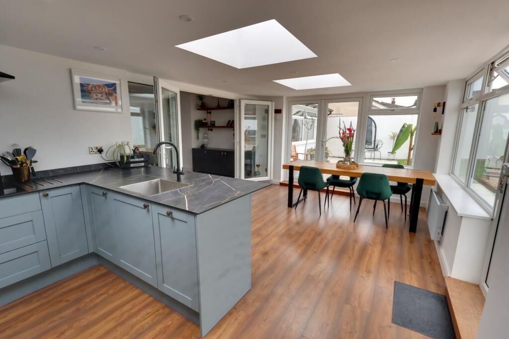 Viking Way, Horndean photo 3