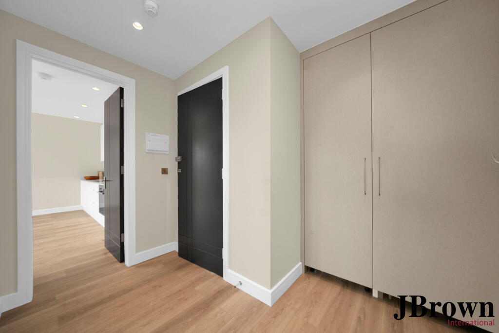 Main image of property: Park Lane, Croydon, Croydon, Surrey, CR0
