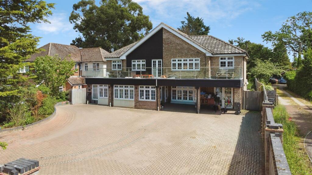 Main image of property: Sheepcotes Lane, Silver End, WITHAM