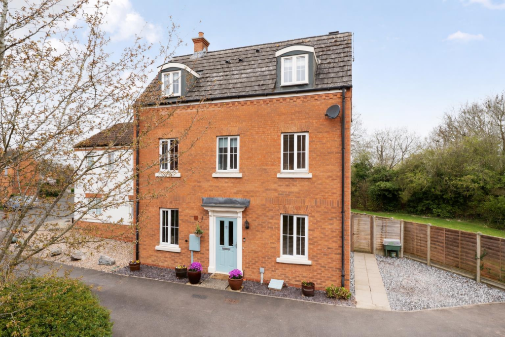 Main image of property: Berrybanks, Rugby