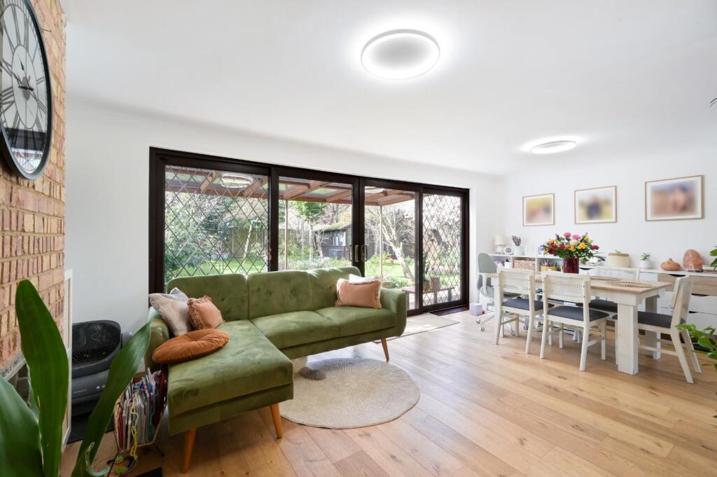 House in Epsom and Ewell, West Ewell - View 4