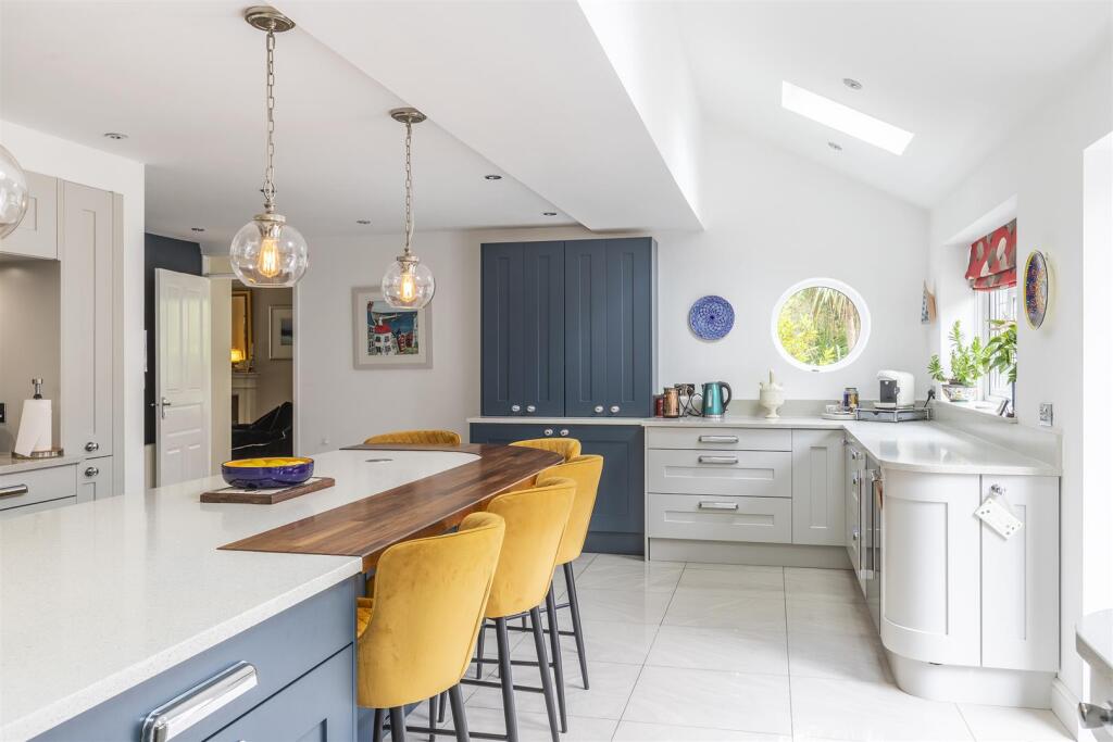 Ospringe Place, Faversham - View 5