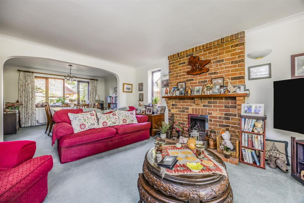 Brent Court, Emsworth photo 2