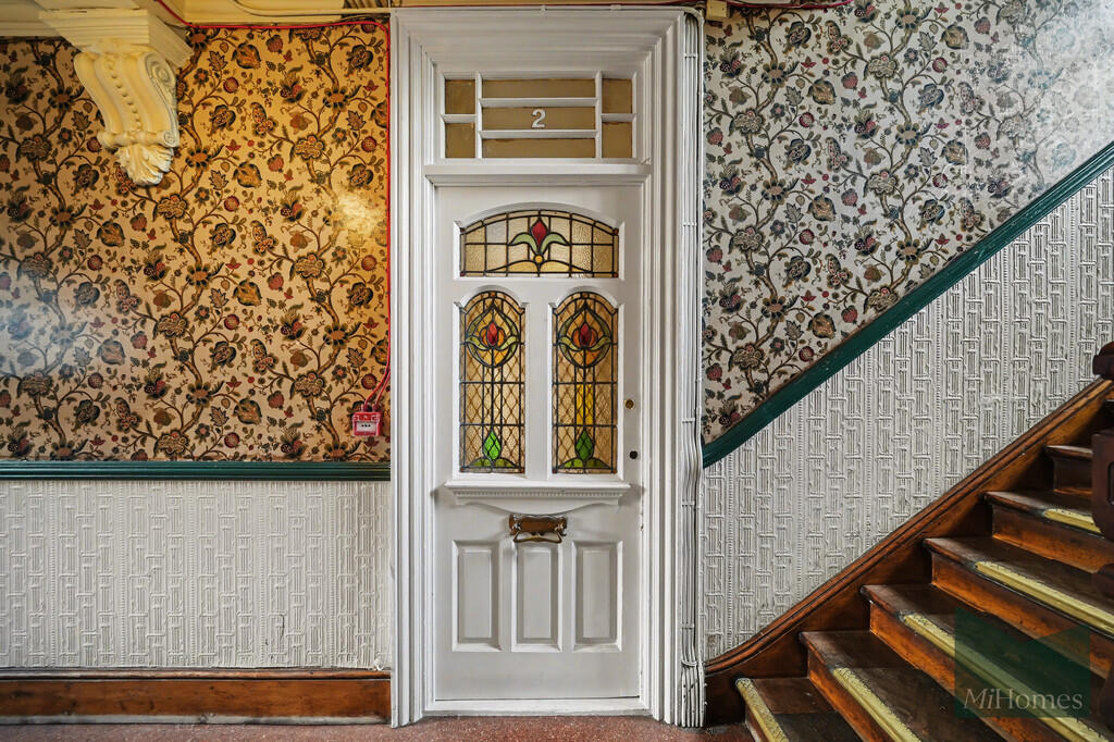 Main image of property: Parkview Mansions, Highgate High Street