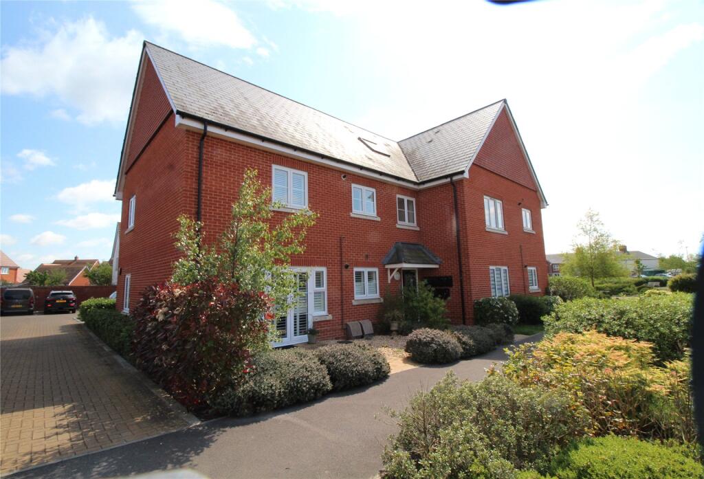 Main image of property: Narrowleaf Drive, Crow, Ringwood, Hampshire, BH24