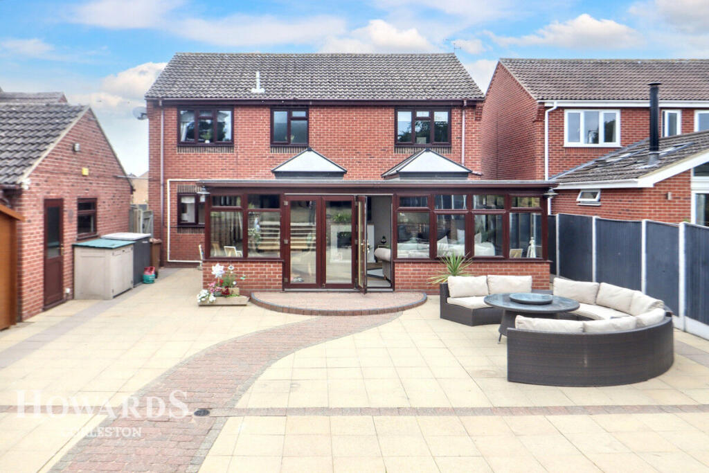 Whimbrel Drive, Bradwell photo 3