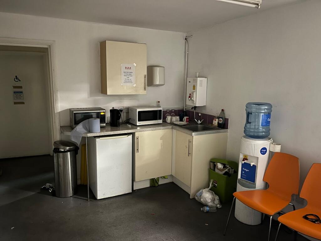 Main image of property: 2C Tomo Industrial Estate, Packet Boat Lane, Uxbridge, UB8 2JP