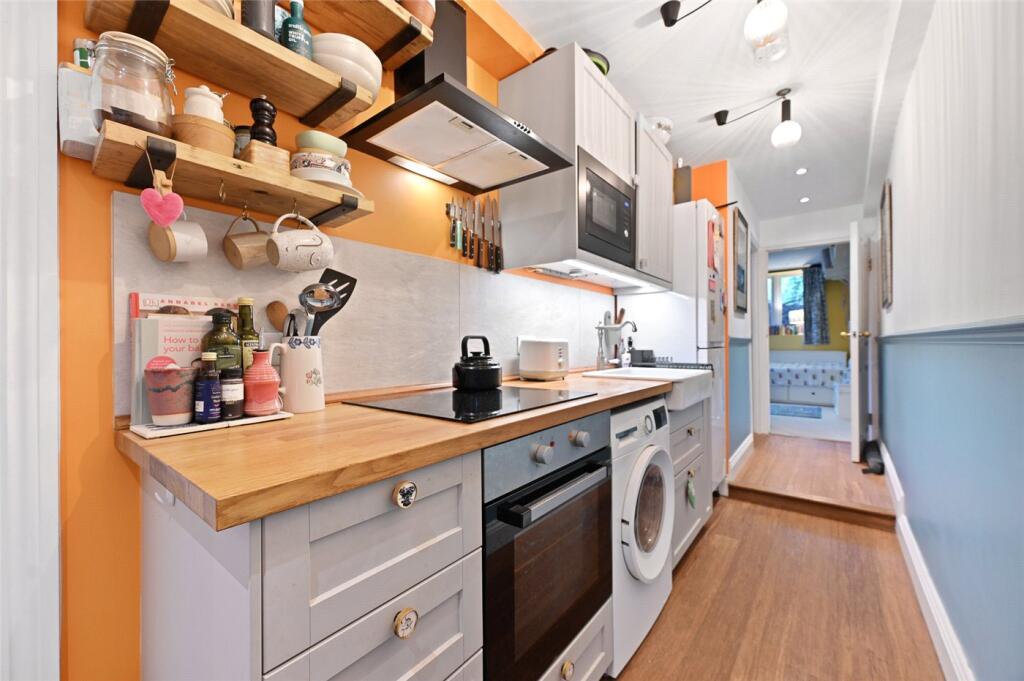 Apartment in London - View 3