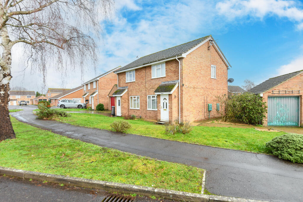 2-bed semi-detached on Rosedale Gardens, Trowbridge, £240,000