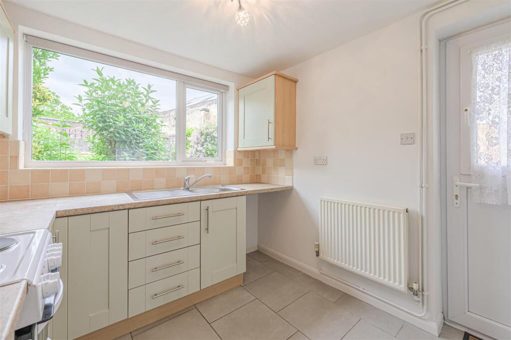 Wood Street, Ashby-De-La-Zouch, LE65 photo 4