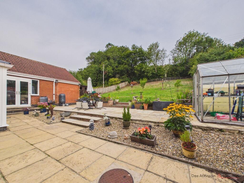 House in Langtoft, East Riding of Yorkshire - View 4
