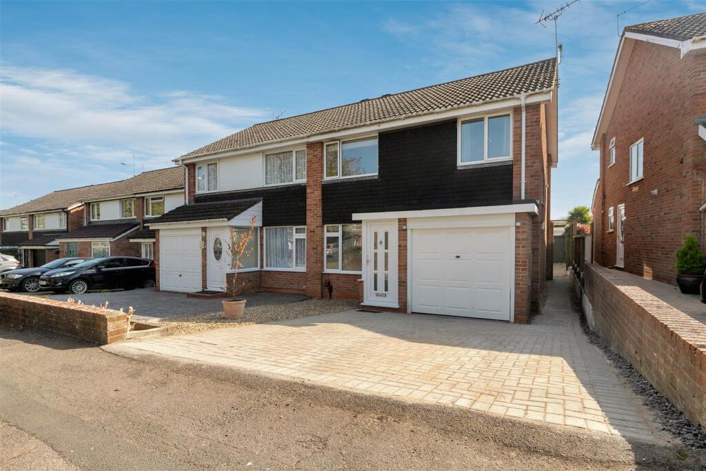 Hurn Lane, Keynsham
