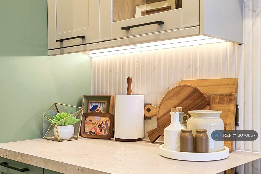 Apartment in London, Stratford - View 5