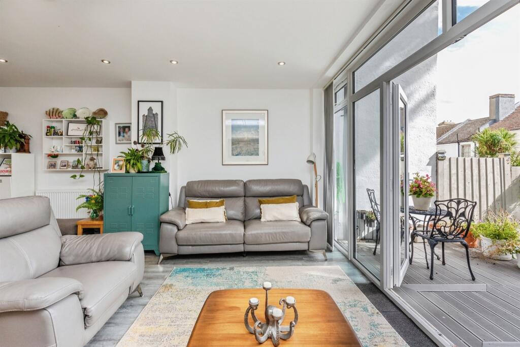 House in Tonbridge - View 5