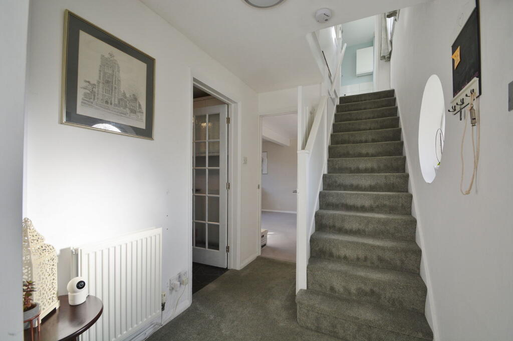 Kings Close, Thame, OX9 3DB photo 2